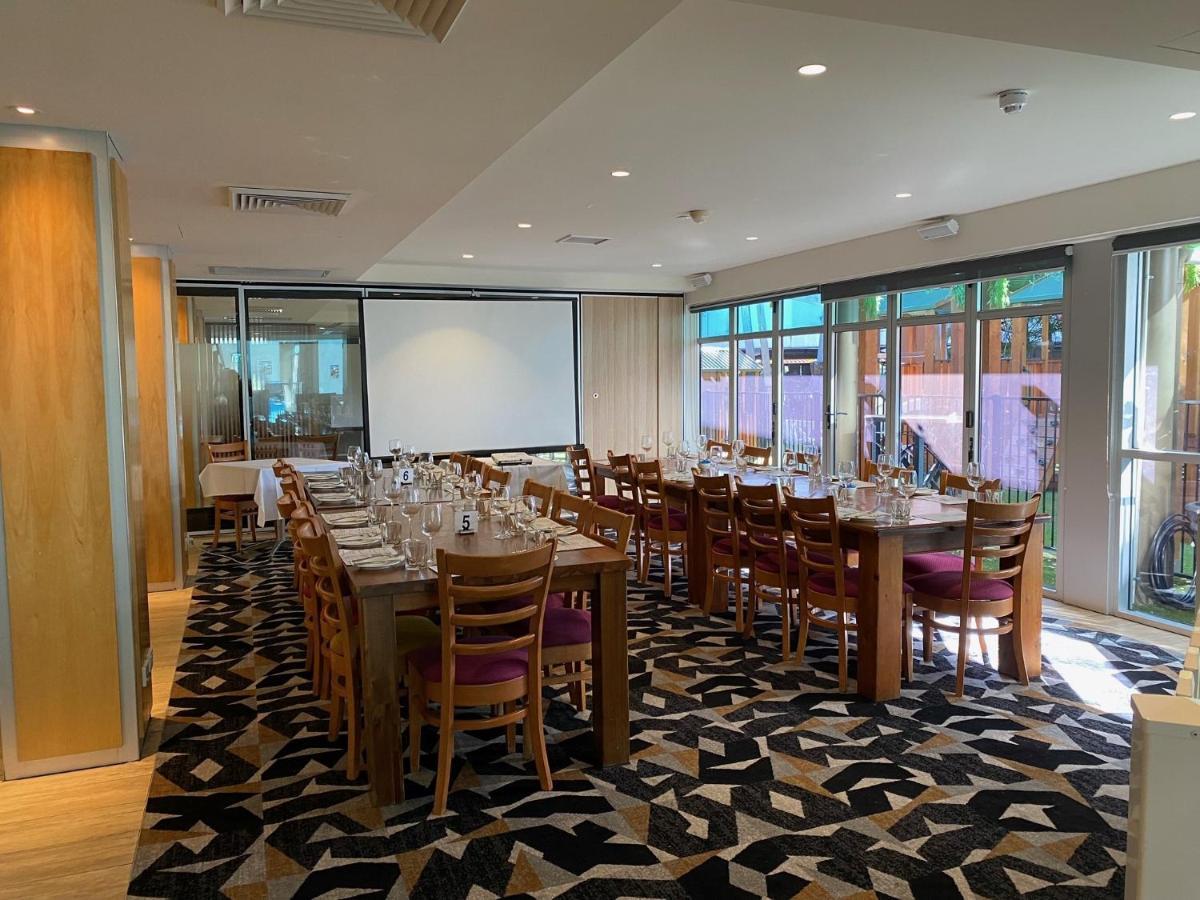 The Colmslie Hotel Brisbane Exterior foto